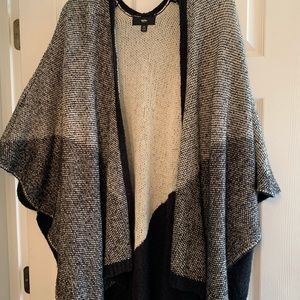 Poncho sweater